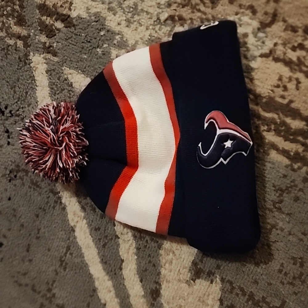 Texans beanie with pim, NWOT